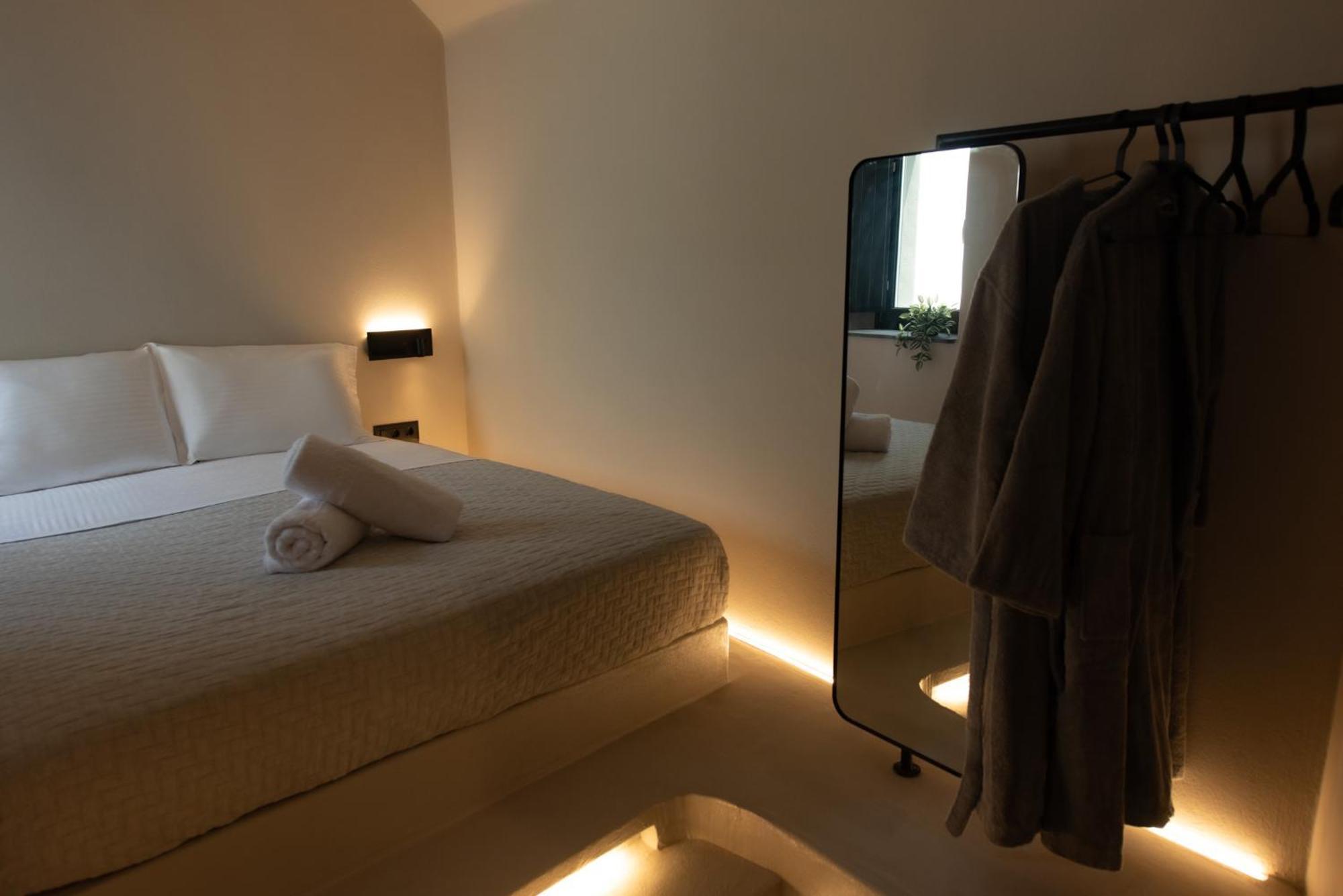 Pýrgos Noir Cave Villa With Private Jacuzzi And Sunset Terrace מראה חיצוני תמונה