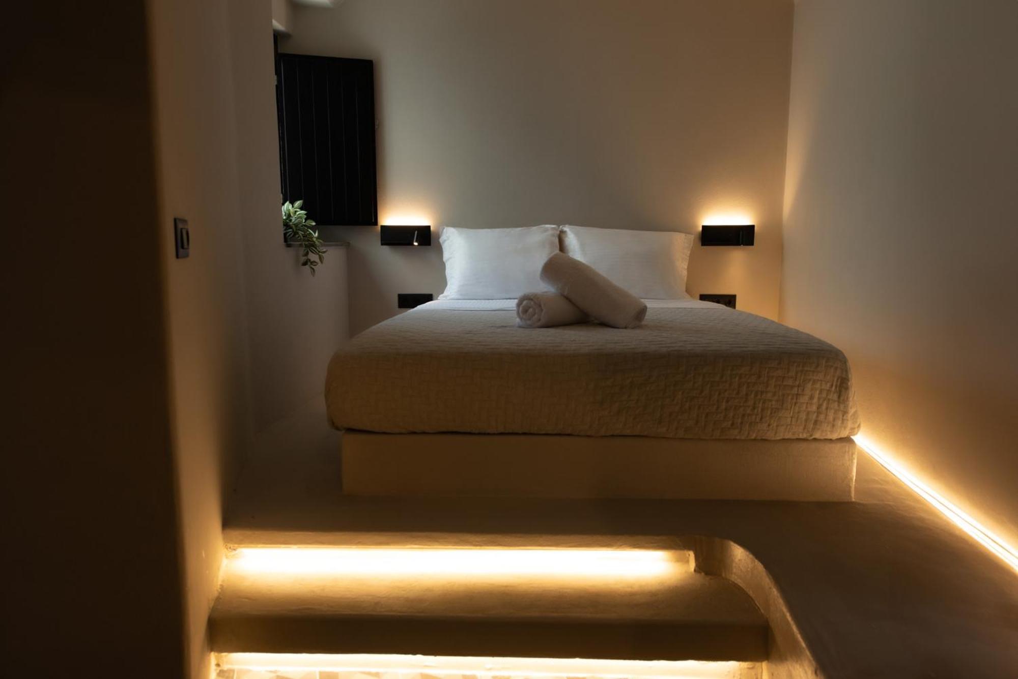 Pýrgos Noir Cave Villa With Private Jacuzzi And Sunset Terrace מראה חיצוני תמונה