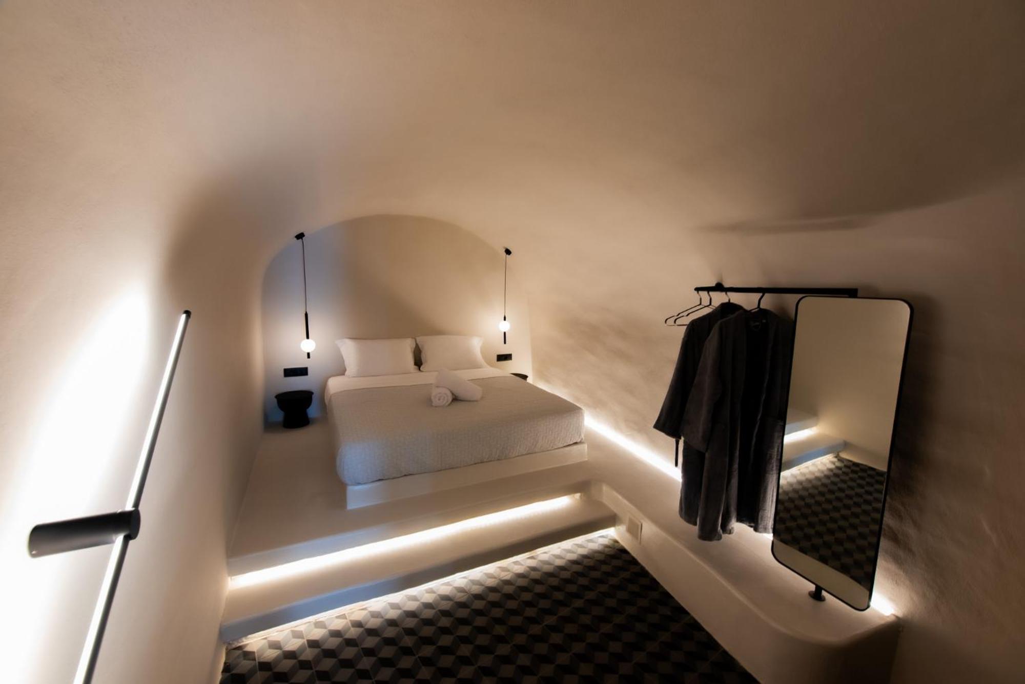Pýrgos Noir Cave Villa With Private Jacuzzi And Sunset Terrace מראה חיצוני תמונה
