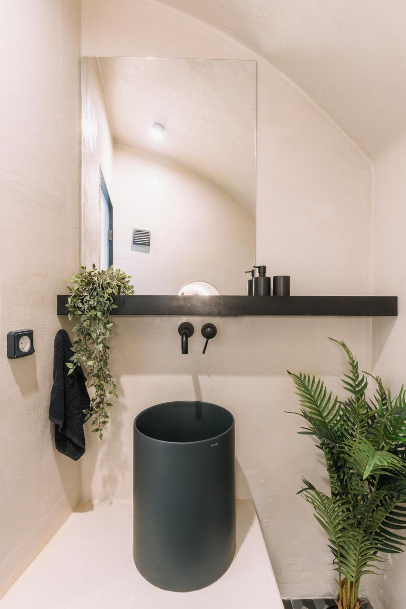 Pýrgos Noir Cave Villa With Private Jacuzzi And Sunset Terrace מראה חיצוני תמונה